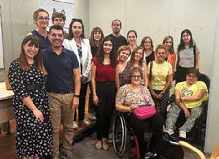Participantes y profesionales de Málaga Inclusiva durante 2023