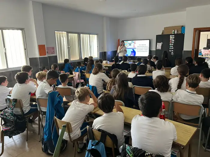 Actividad educativa para prevenir la violencia de género
